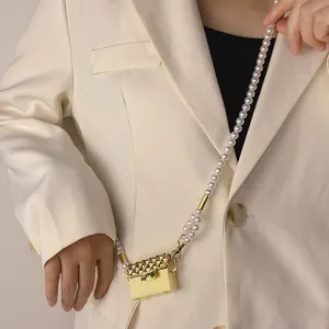 Mini bolso de auriculares de metal a cuadros con elegante cadena de perlas cruzado accesorio chic