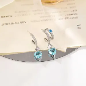 Ozean Herz Kristall Ohrringe und Ohrmanschette Set, elegantes silbernes Nischendesign Schmuck.