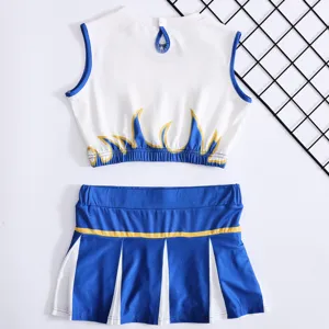 Completo da cheerleader per bambini con top smanicato bianco e gonna plissettata.