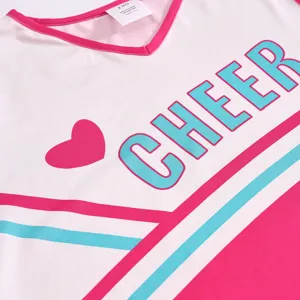 Kinder Cheerleading Uniform Oberteil Nahaufnahme Detail Pink Weiss V-Ausschnitt