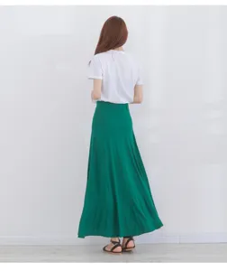 Women high waist long green A-line skirt casual pleated maxi skirt for summer autumn daily wear.