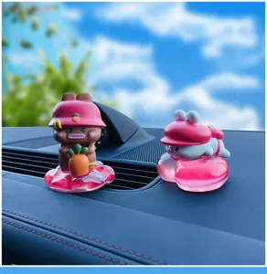 Niedliche Cartoon Auto Armaturenbrett Ornamente Harz Puppen fur Tisch Dekoration.