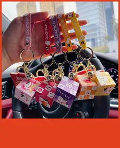 Cute lucky cat rubik cube keychain colorful mini decompression toy backpack car key ring pendant