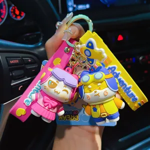 Carino Cartone Animato Pilota 3D Statuina Portachiavi PVC Ecologico Resina Epossidica Anello Chiave Nastro Cinturino Borsa Ciondolo Auto Fascino Gioielli Regalo Per Coppie