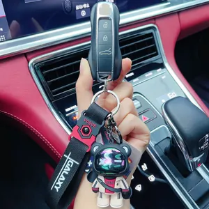 Cute astronaut bear keychain car key ring trendy pendant bag accessory for men and women
