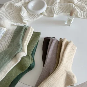 Dicke Wollsocken für den Winter, weiche warme Rippstrick-Mittelsocken für Damen Alltags.