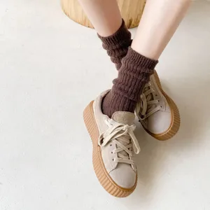 Gemütliche dicke Damen Mittelsocken Wollsocken koreanischer Stil warme weiche Rippstrumpf Socken.
