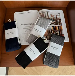 Gerippte Thermostumpfhose Winter Basis Schicht Leggings mit Fußdesign, gemütliche und stilvolle Kleidung.