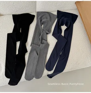 Medias básicas sin costuras para mujer, talle alto, color sólido, ideales para el invierno.