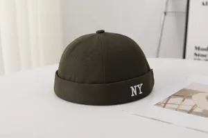 Casquette docker vert kaki avec broderie NY blanche, bonnet miki sans bord stylé.