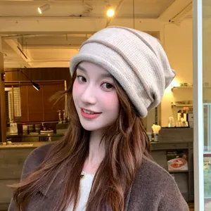 Berretto in maglia stile coreano da donna, cappello caldo con righe marroni inverno.