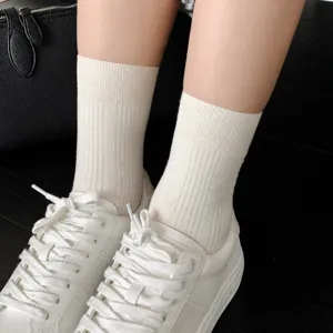 2025 Nouvelles Chaussettes Femme Coton Côtes Automne Hiver Couleurunie Tube Moyen Chaussettes