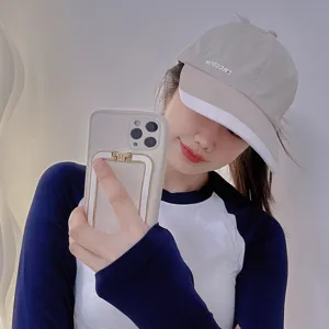 Detailed view of the women's quick-drying breathable sun protection ponytail baseball cap.