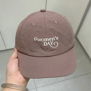 Gorra de béisbol minimalista bordada de secado rápido ala corta unisex sombrero transpirable