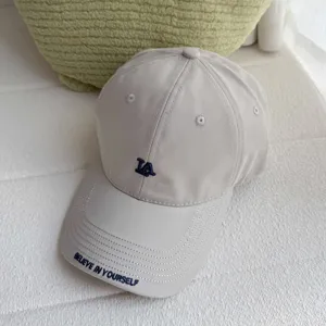 Korean style simple LA embroidered baseball cap, casual curved brim street style hat for women.