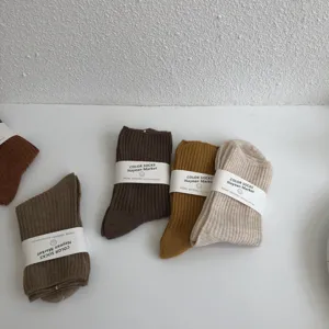 Autumn winter solid color cotton mid-tube socks, simple daily casual knit women socks.