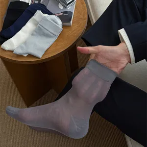 Chaussettes mi-hautes homme fines et transparentes pour printemps, style affaires.