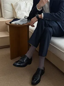 Chaussettes professionnelles fines et respirantes pour hommes, idéales pour le printemps.