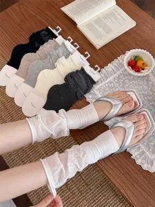 Jambières transparentes style ballet et chaussettes slouch, légères et respirantes pour l'été.
