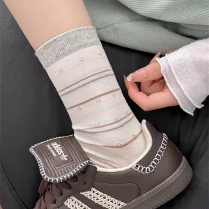 Calzini estivi vintage a righe da donna traforati traspiranti casual dettaglio