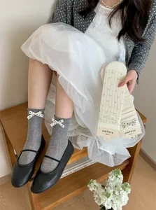 Calcetines de media caña transpirables para mujer con bonito lazo y diseño de topos para primavera.