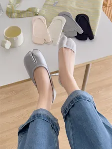 Cotton split toe low cut invisible socks for women spring summer daily wear breathable