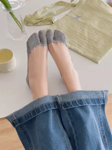 Grey cotton two-toe split low cut invisible socks for women spring summer daily wear casual style