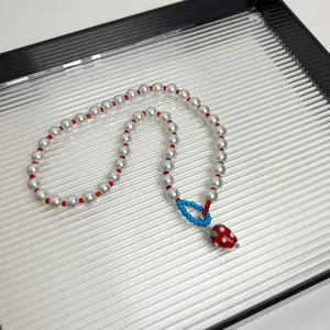 Schattige rode aardbei parelketting detail, stijlvolle kralen choker ketting voor dames.