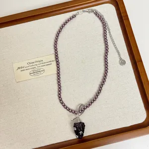 Paarse parelketting met druivenhanger zoete sleutelbeinketting stijlvol en elegant