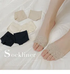 Chaussettes invisibles demi-semelle en dentelle avec coussin d'air, confortables pour femmes.
