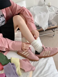 Comfortable candy color cotton mid-tube women socks for daily wear and fashion outfit styling.