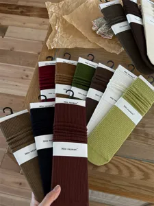 Vrouwen katoen geribbelde sokken herfst winter effen kleur middelhoge sokken detail