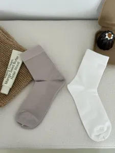 Herren Modal atmungsaktive Socken mittelhoch schlicht bequem Alltag weiss grau Paar