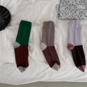 Color-block mid-tube cotton socks for women, retro style casual socks with comfortable fit.