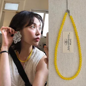 Minimalista Collana di Perline in Pietra Naturale Calcedonio Giallo Tessuto a Mano Catena della Clavicola Vintage Estate Donna Gioielli Regalo
