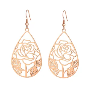 Orecchini pendenti a goccia in oro rosa con fiore di rosa cava per gioielli da donna per tutti i giorni.