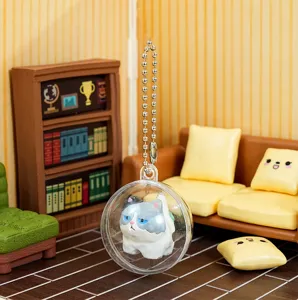 Cute 4cm cat gashapon keychain clear capsule pendant cute desktop toy miniature accessory