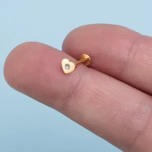 Edelstahl Herz Labret Piercing Stecker mit Kristall Zirkon Körperschmuck Hauptansicht