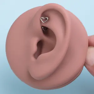 Edler Edelstahl Herz Helix Piercing Stift, stilvoller Körperschmuck für Knorpel und Ohr.