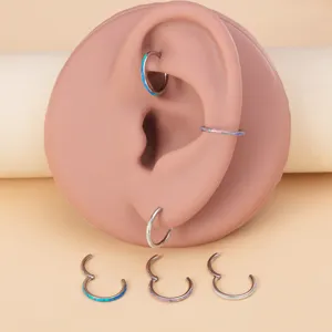 Chirurgenstahl Opal Segmentring Piercing für Nase, Knorpel, Ohr Tragus und Lippenart.