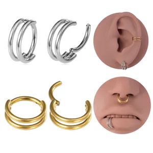 Detailansicht von doppelten Segmentringen aus 316 Edelstahl für Nasen- und Ohrpiercings.