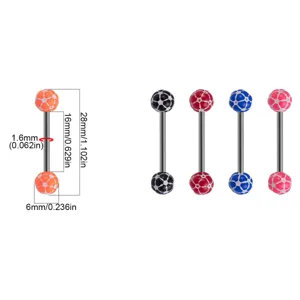Edelstahl Piercing Zungenring mit Fußballdesign und detaillierten Größenangaben gezeigt.