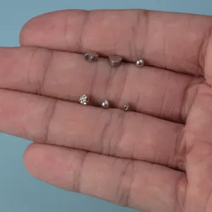 Edelstahl Piercing Ersatzkugeln Set, Stern Herz und Zirkon Stecker Hauptanzeige Ansicht.