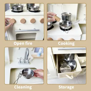 Ensemble de cuisine en bois pour enfants avec poêles et rangement pour jeu éducatif.