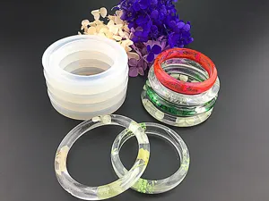 DIY silicone bracelet resin mold set with dried flower decoration for handmade jewelry making.