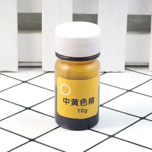 Detailed view of 10g yellow resin dye colorant bottle for epoxy crystal uv glue craft projects.