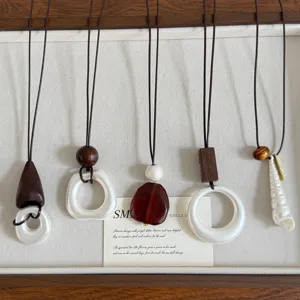Collana Lunga per Maglione in Stile Etnico Neo Cinese Pendente a Goccia in Legno e Resina Geometrica Con Perla Artificiale Collane Con Catena in Corda da Donna