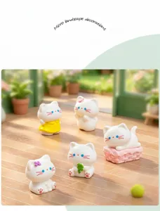 Cute resin cat miniature figurines for micro landscape spring garden DIY home decor and crafts