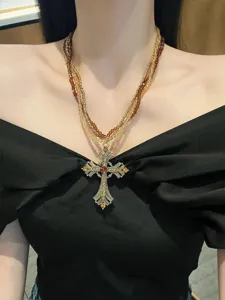 Collier de perles multicouche pendentif croix vintage style gothique chaîne clavicule bijou