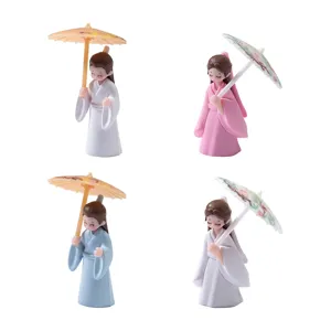 Micro Paesaggio Stile Antico Cinese Coppia Con Ombrello PVC Figure Decorazione Per Giardino Delle Fate Auto Fai-Da-Te